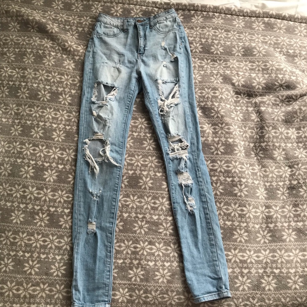 Fashion Nova Highwaisted Jeans